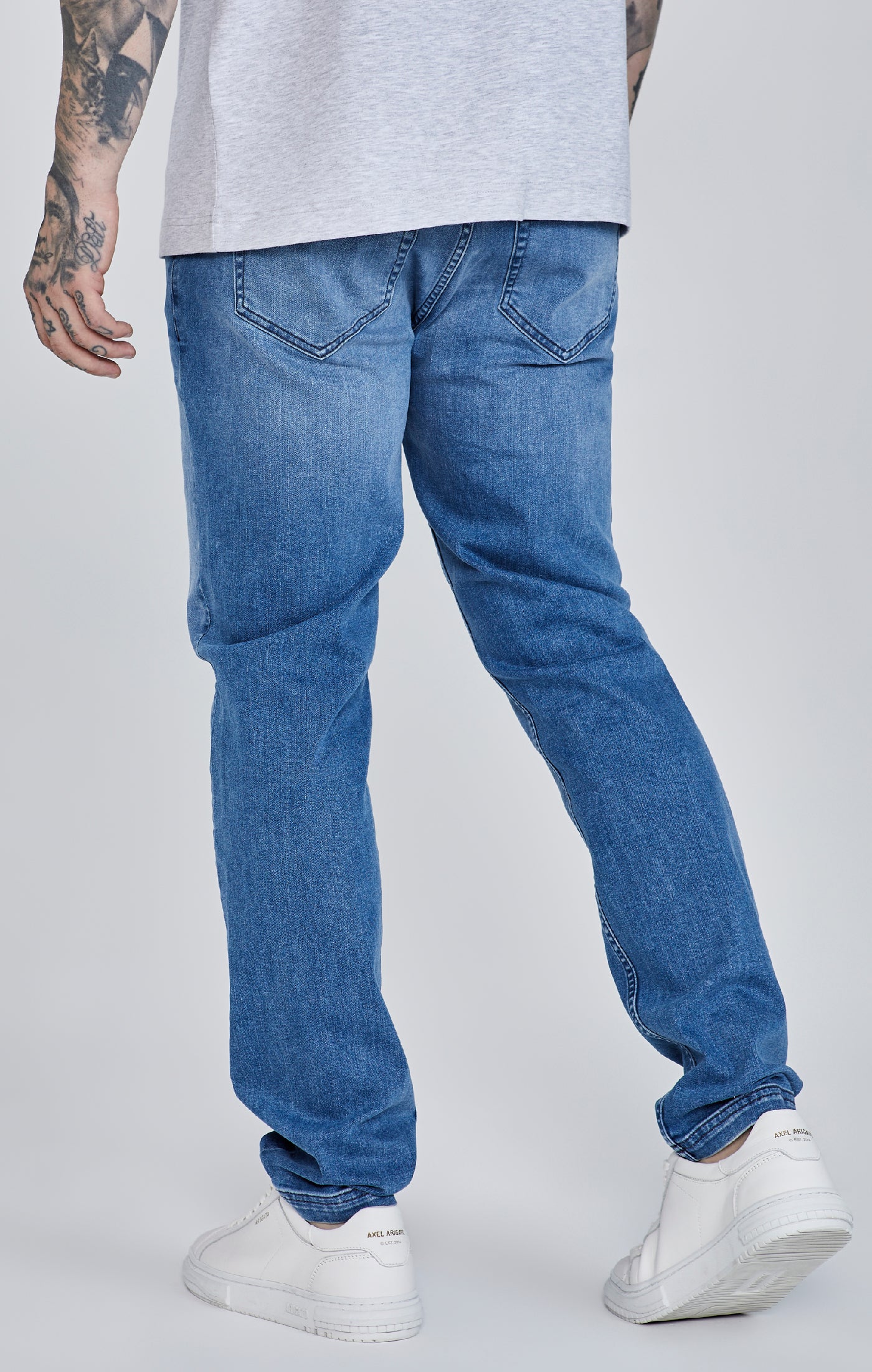 Laad de afbeelding in de Galerij viewer, Slim Fit Jeans (3)